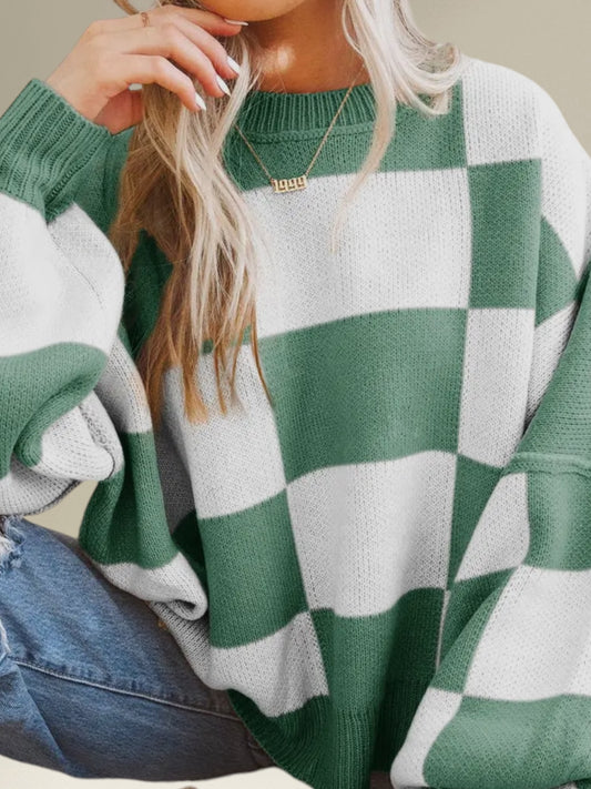 CHECKERED REVERSE SEAM CREWNECK SWEATER