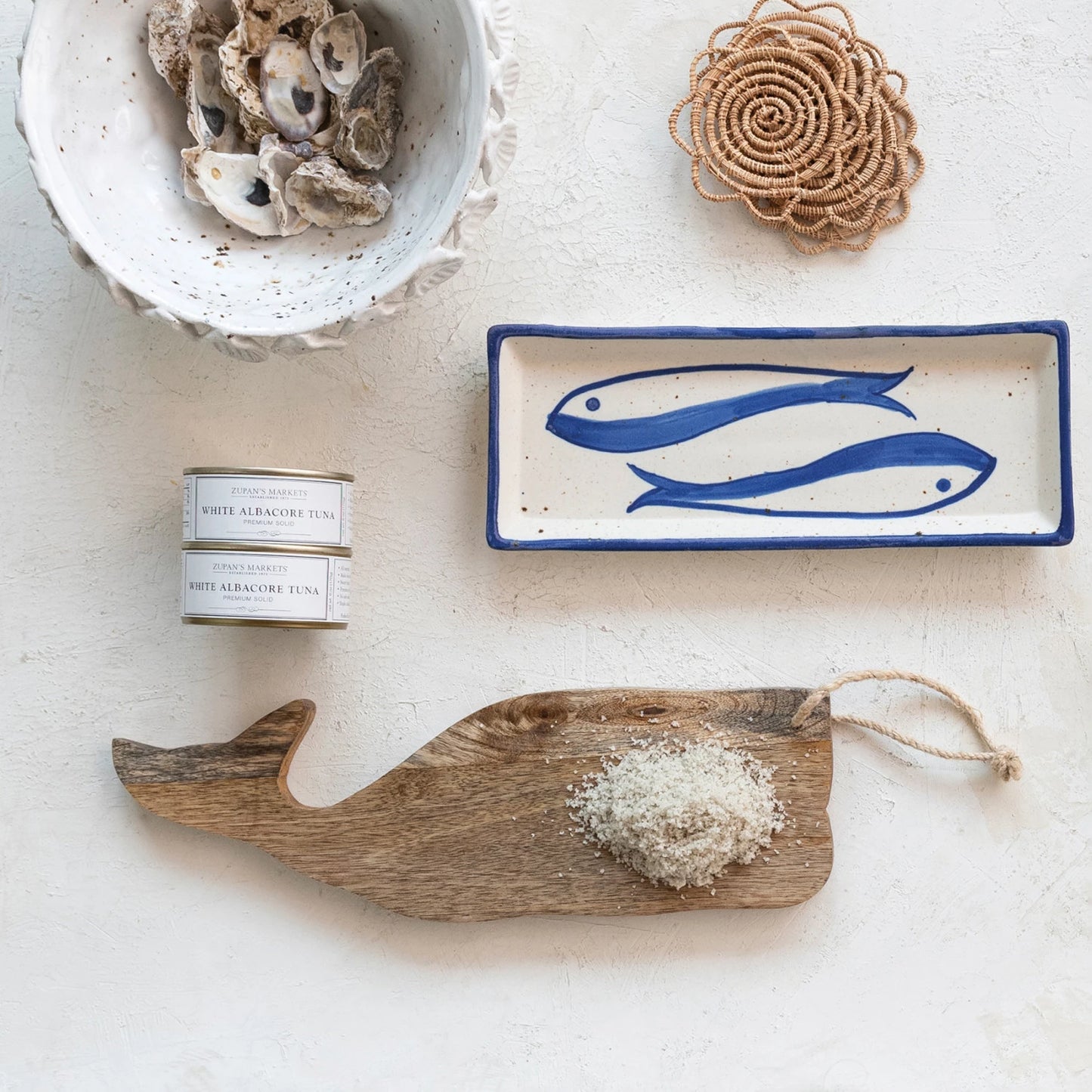 MANGO WOOD WHALE SHAPED CHEESE/CUTTING BOARD